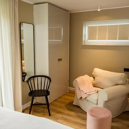 Feriehus Modernes Mit Kamin Und Sauna Am Altdorfer See, Hunde Sind Herzlich Willkommen *