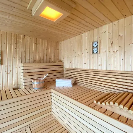 Modernes Mit Kamin Und Sauna Am Altdorfer See, Hunde Sind Herzlich Willkommen *