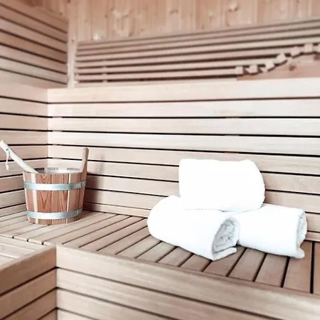 Modernes Mit Kamin Und Sauna Am Altdorfer See, Hunde Sind Herzlich Willkommen Krakow am See